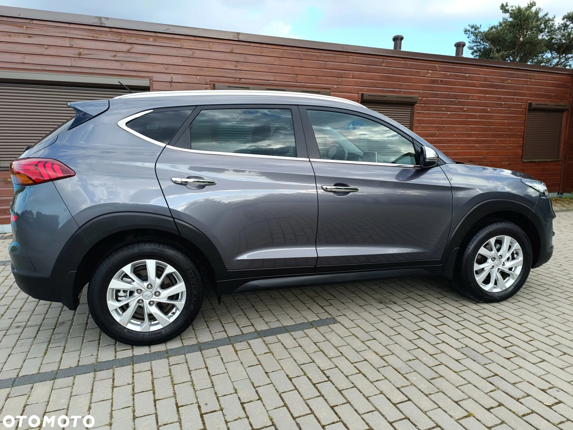 Hyundai Tucson 1.6 GDI BlueDrive Style 2WD - 34