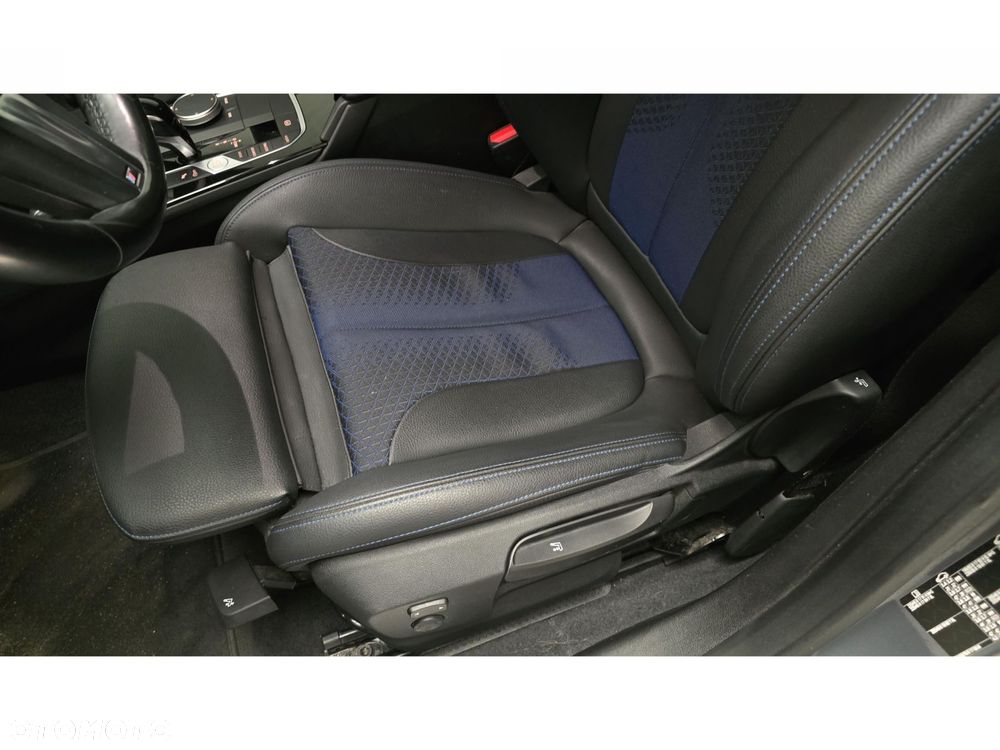 BMW Seria 2 218i M Sport - 19