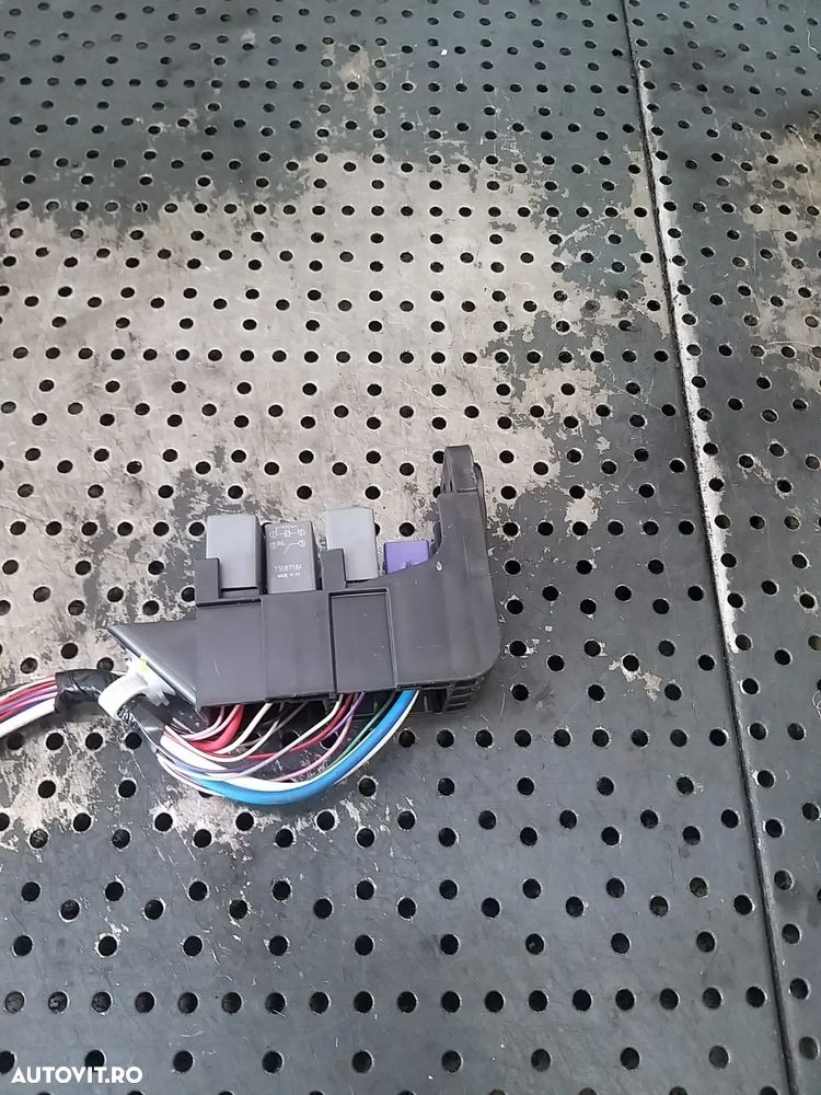 Panou tablou relee 1.6 d toyota verso r2 - 3