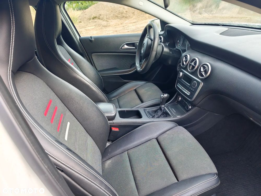 Mercedes-Benz Klasa A 180 BlueEfficiency Edition - 8