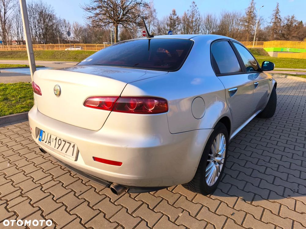 Alfa Romeo 159 - 6