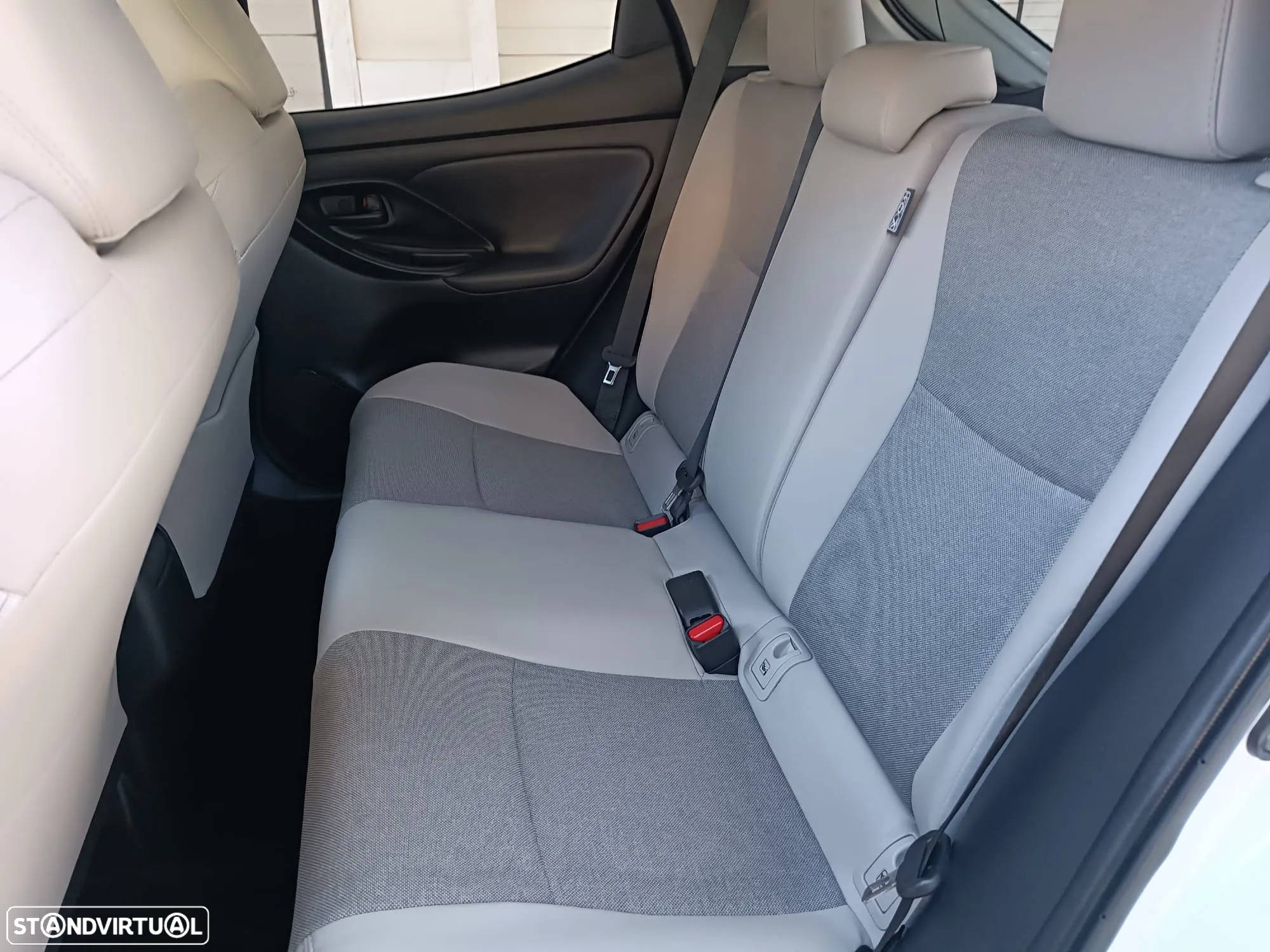 Toyota Yaris - 15