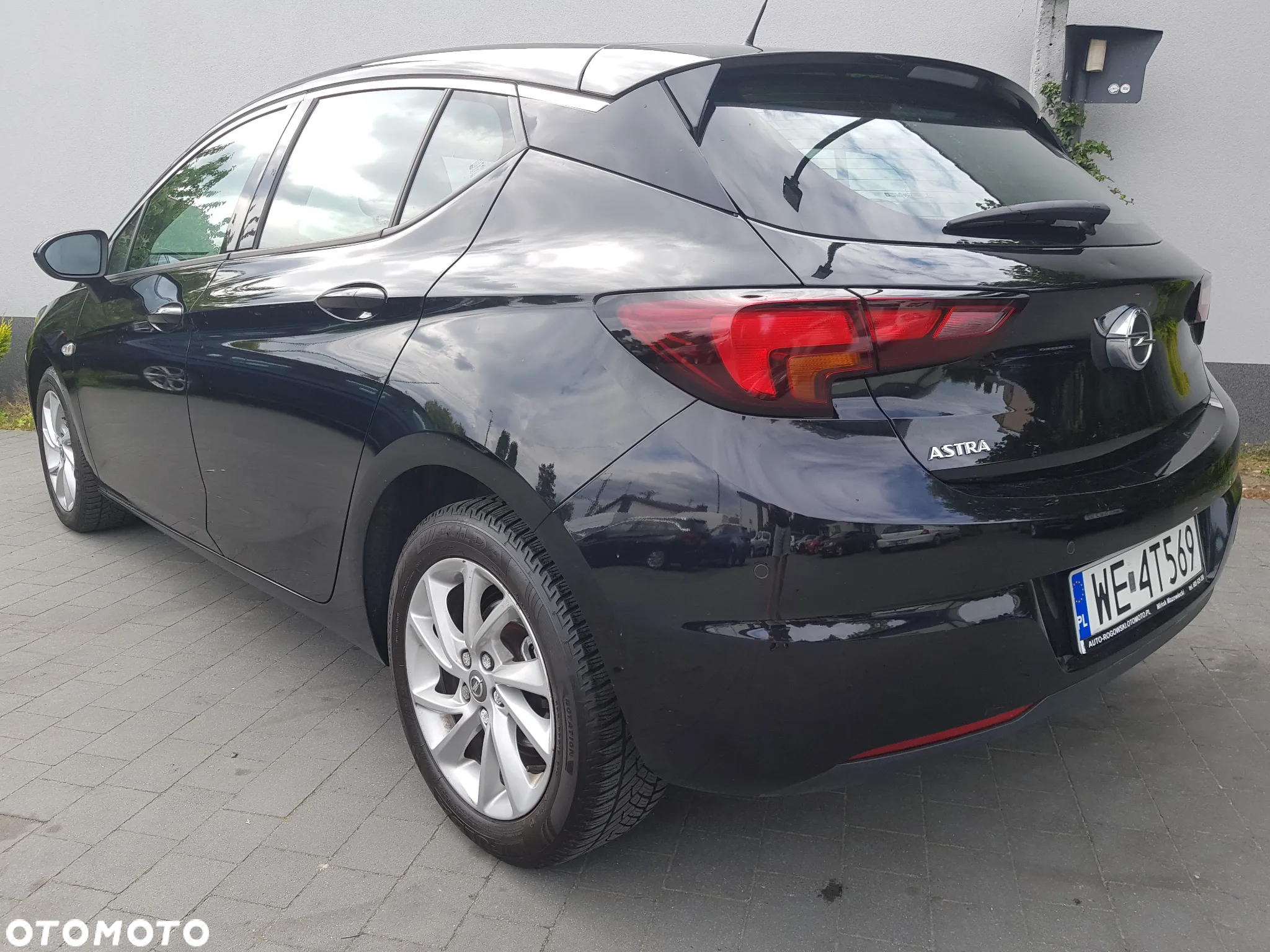 Opel Astra V 1.2 T Elegance S&S - 6