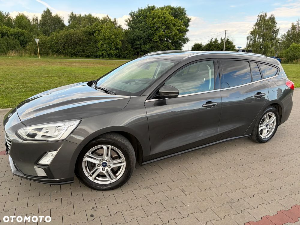 Ford Focus 1.5 EcoBlue Start-Stopp-System TITANIUM DESIGN - 24