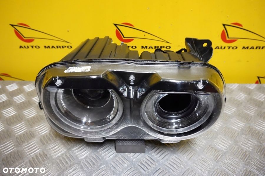 DODGE CHALLENGER 2015 2020 - REFLEKTOR LAMPA HID XENON LED PRAWA USA - 5