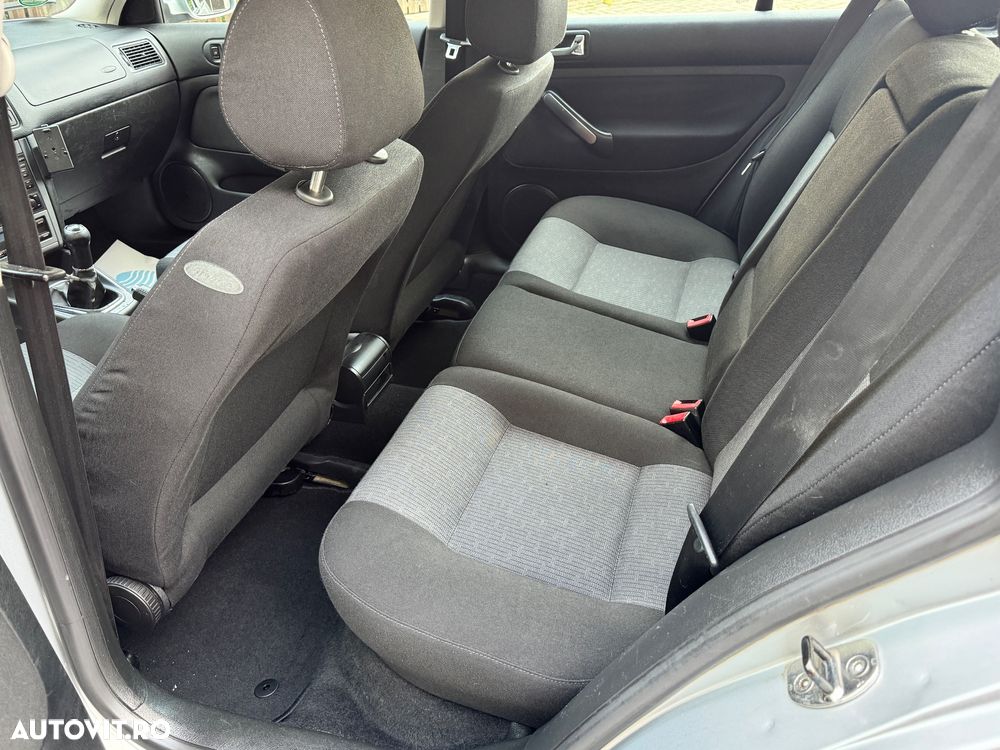 Volkswagen Golf 1.9 TDI Pacific - 7
