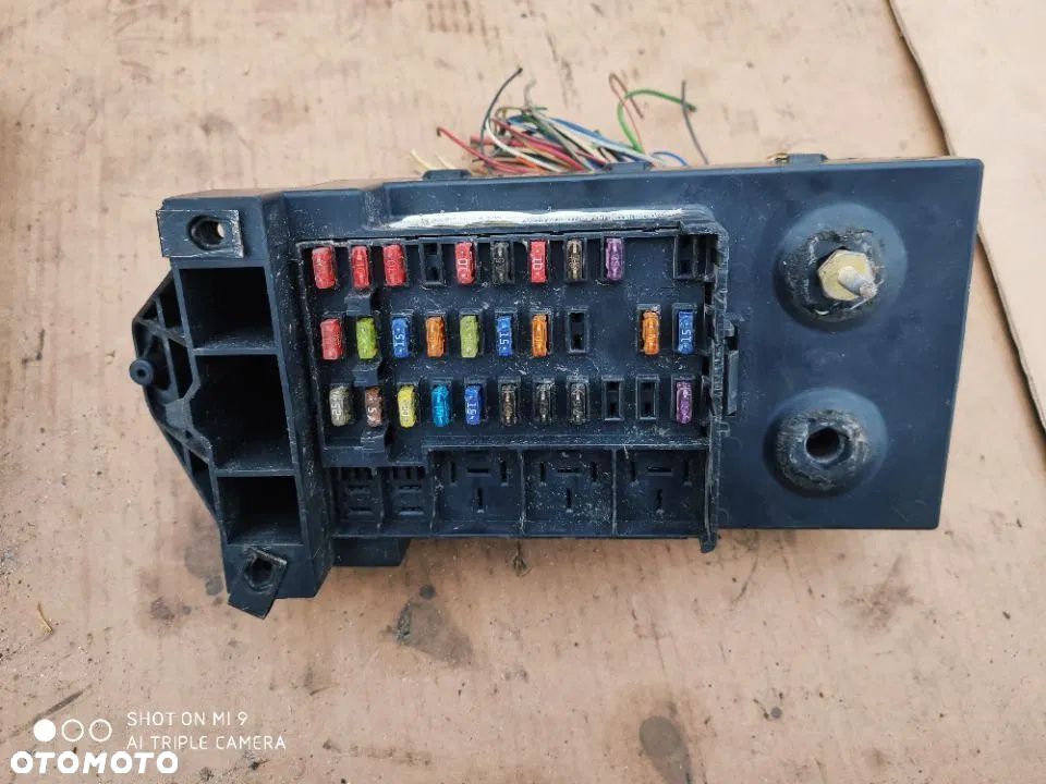 skrzynka bezpiecznikÓw lincoln navigator ford expedition - 2