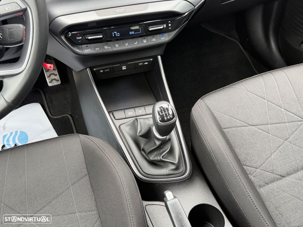 Hyundai Bayon 1.0 T-GDI Premium TT - 31