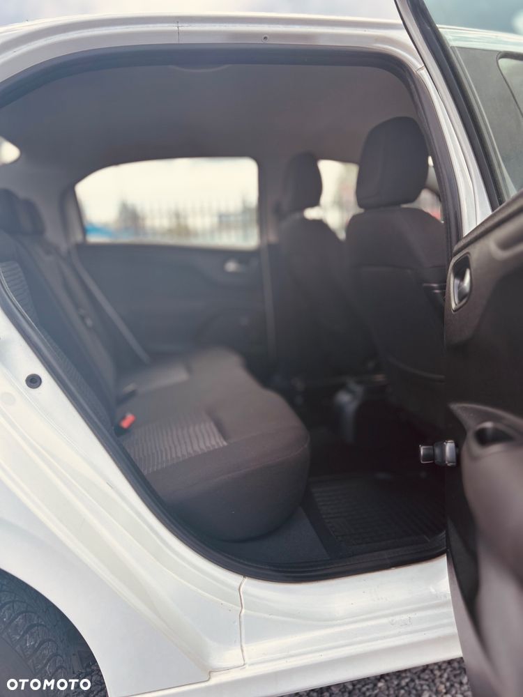 Peugeot 301 1.6 BlueHDi Active - 6