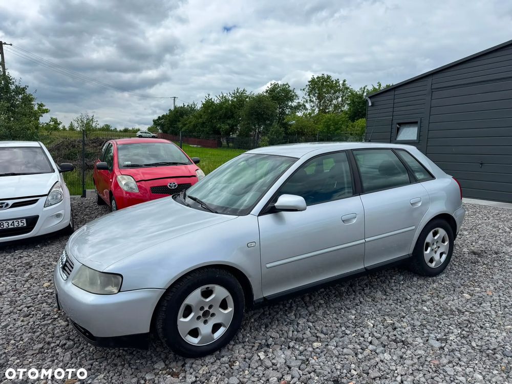 Audi A3 Sportback 1.9 TDI Ambiente - 4