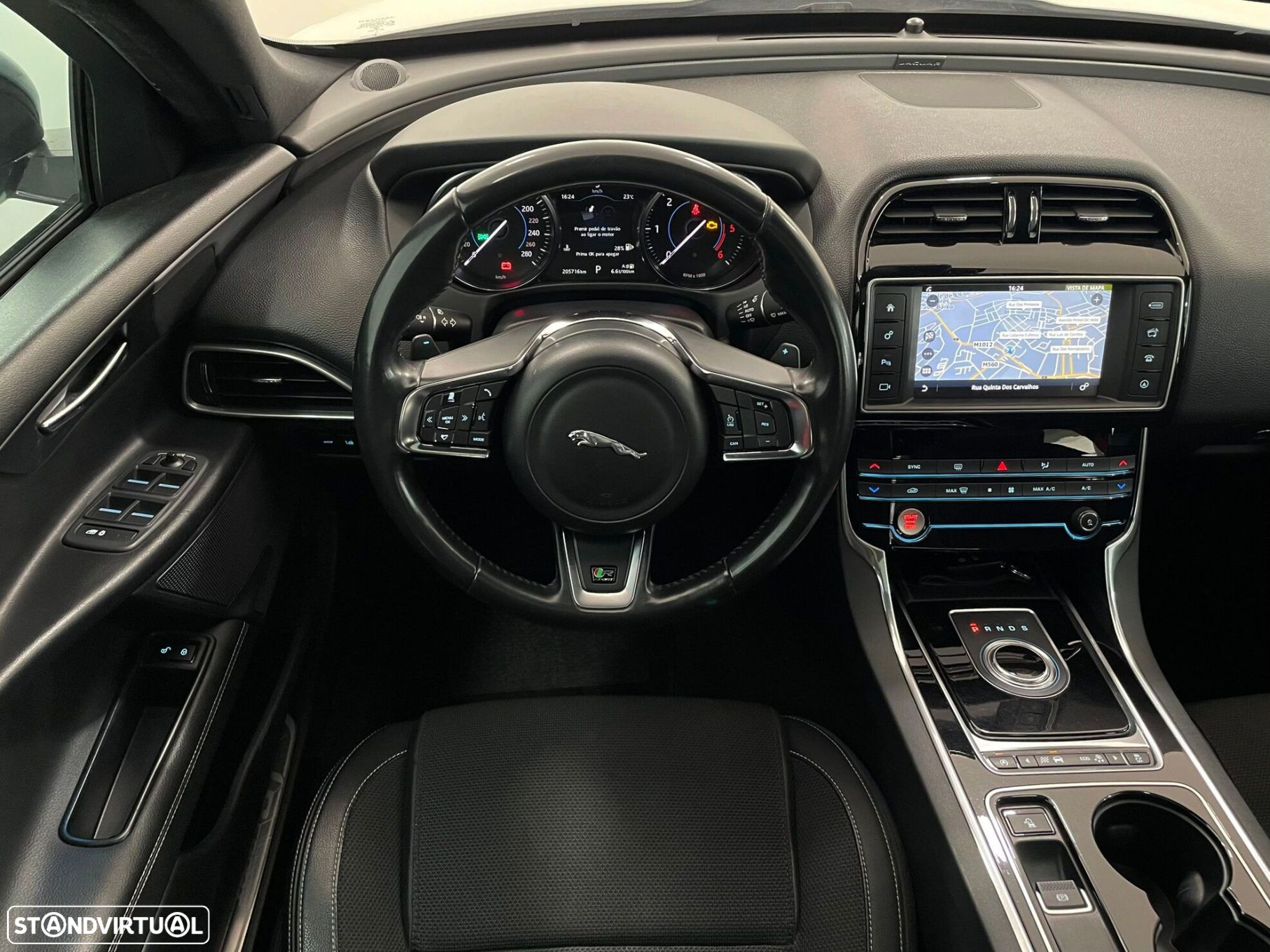 Jaguar XE 2.0 D R-Sport Aut. - 29