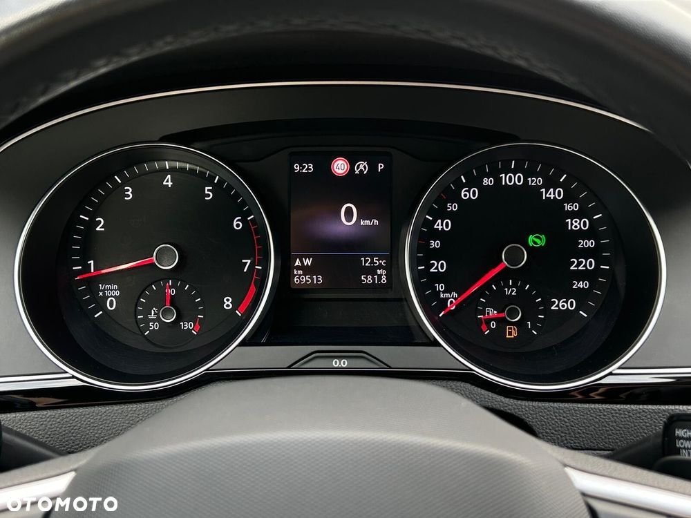Volkswagen Passat 2.0 TSI Business DSG - 24
