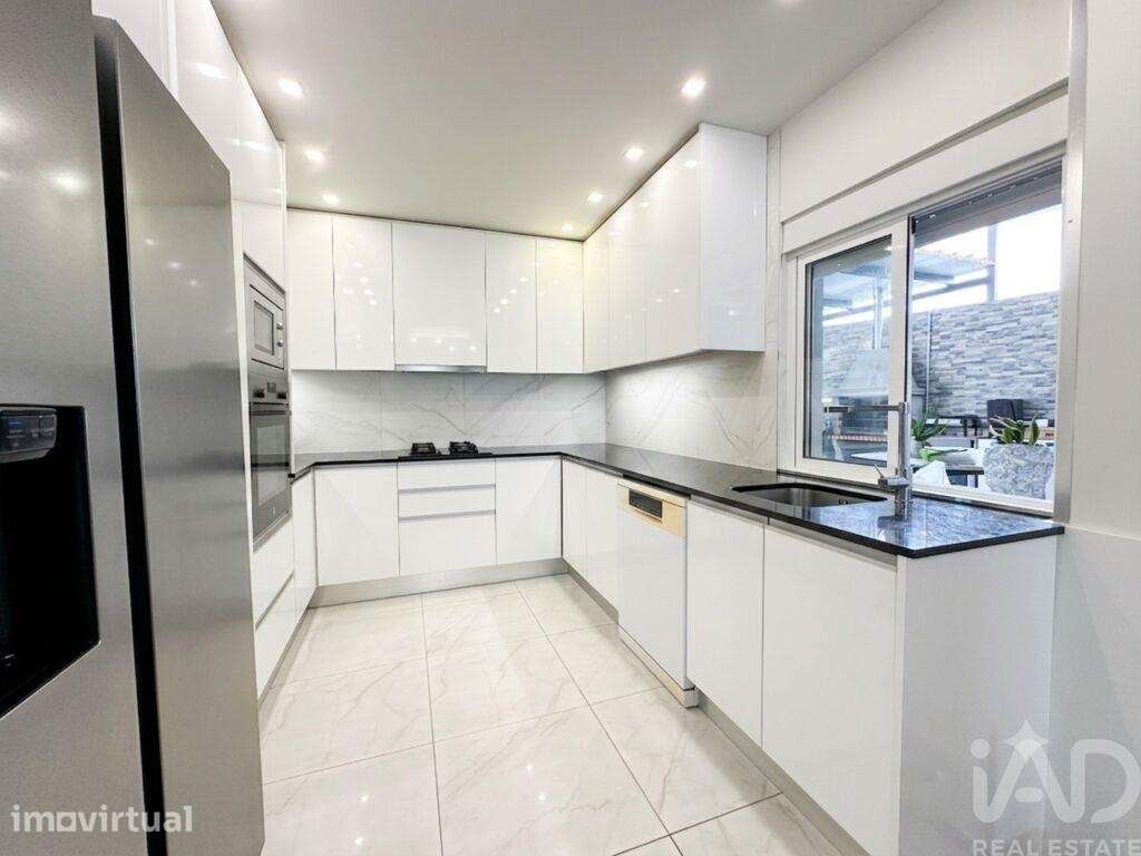 Moradia térrea T3 em Arcozelo de 114 m2 - Grande imagem: 2/29