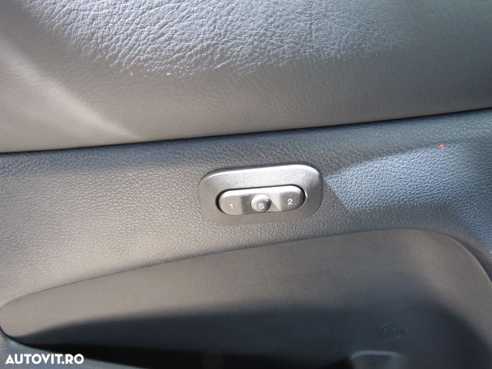 Jeep Grand Cherokee 3.0 TD AT Overland - 31