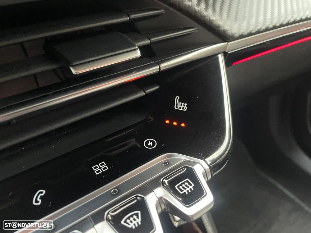 Peugeot e-2008 GT Pack - 37