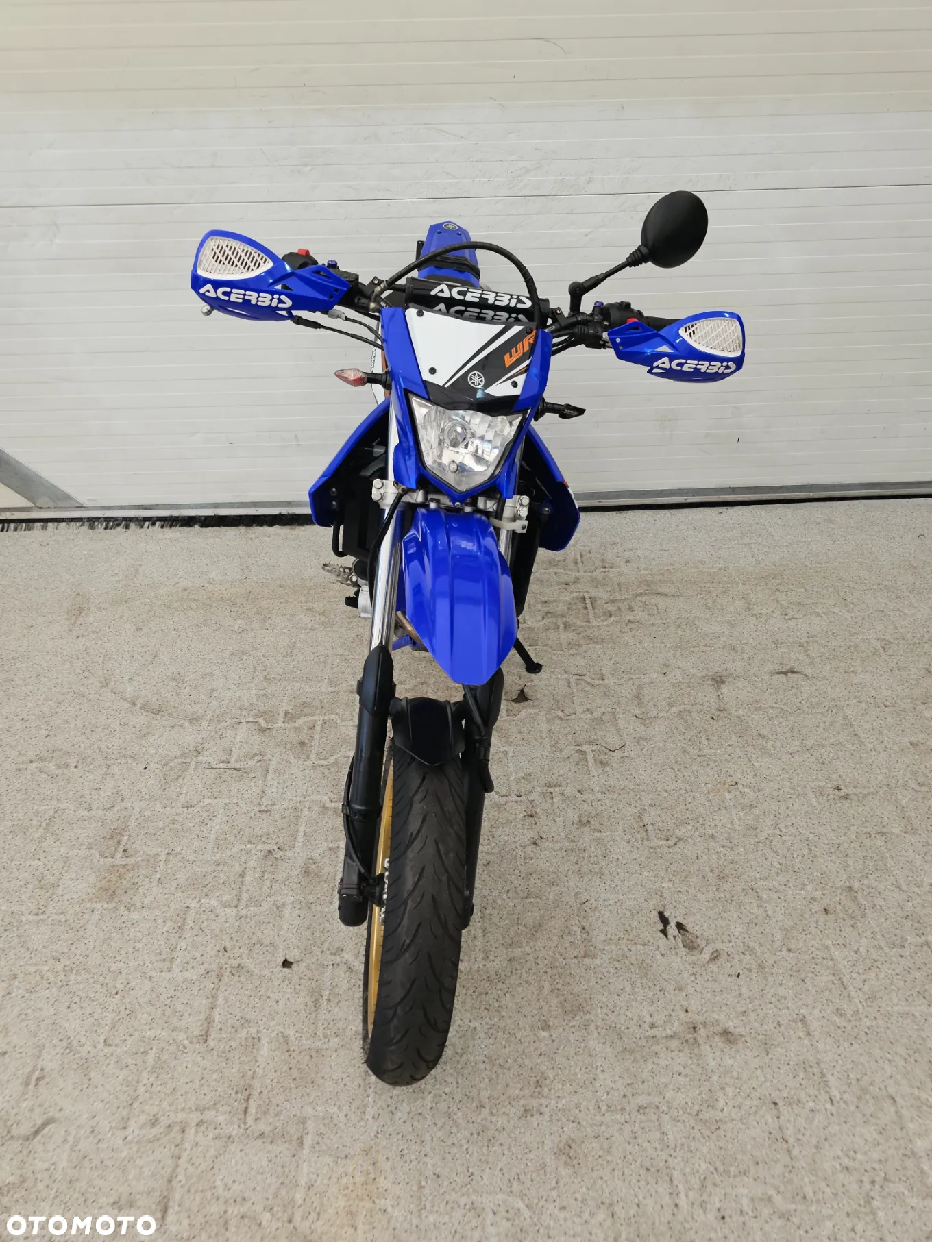 Yamaha WR - 16