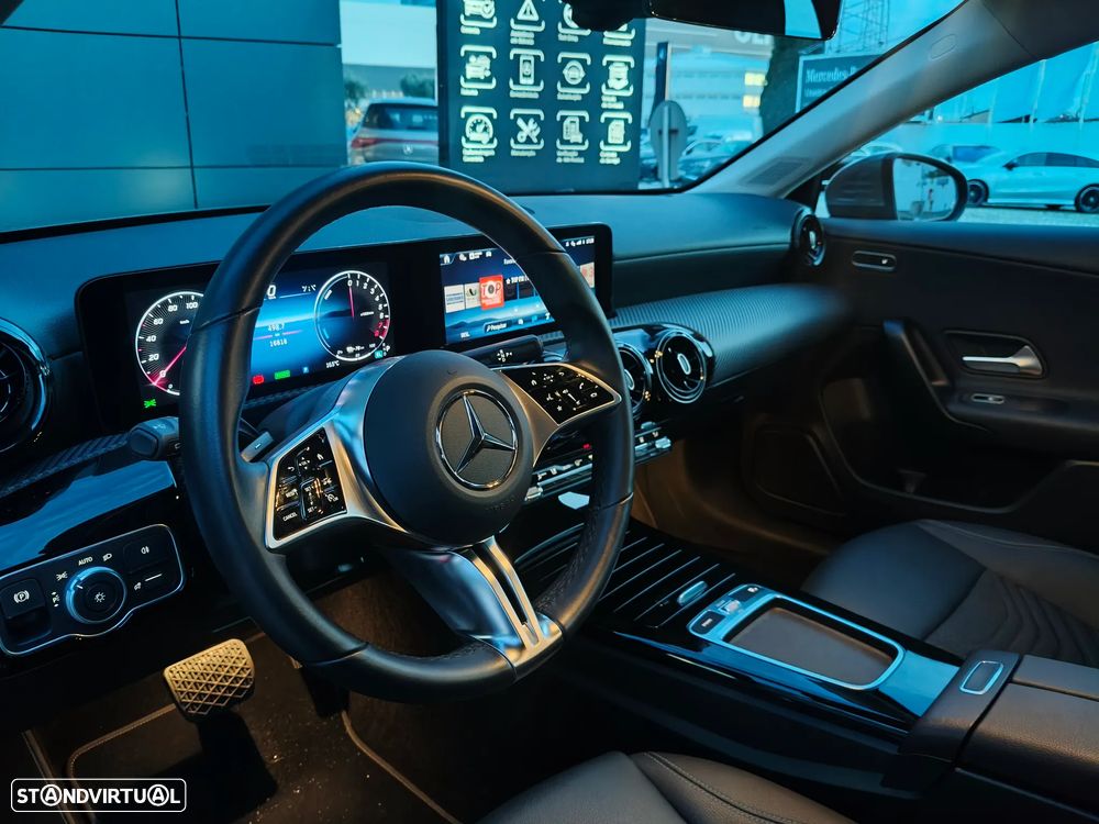 Mercedes-Benz A 250 e - 4