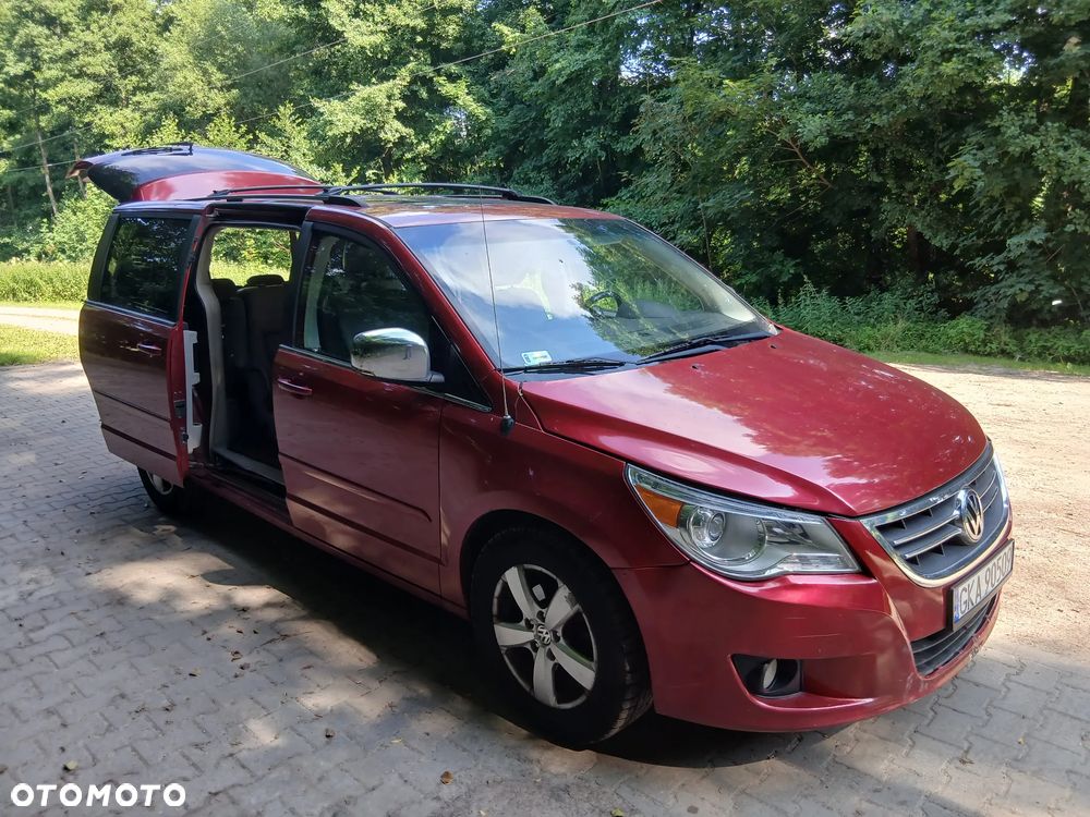 Volkswagen Routan - 7