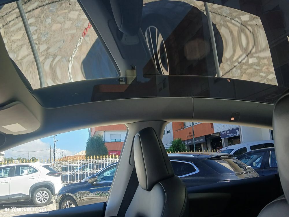 Tesla Model Y Performance Tração Integral - 27