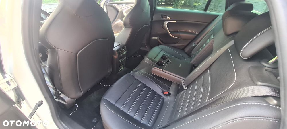 Opel Insignia 2.8 T V6 OPC EU6 - 12
