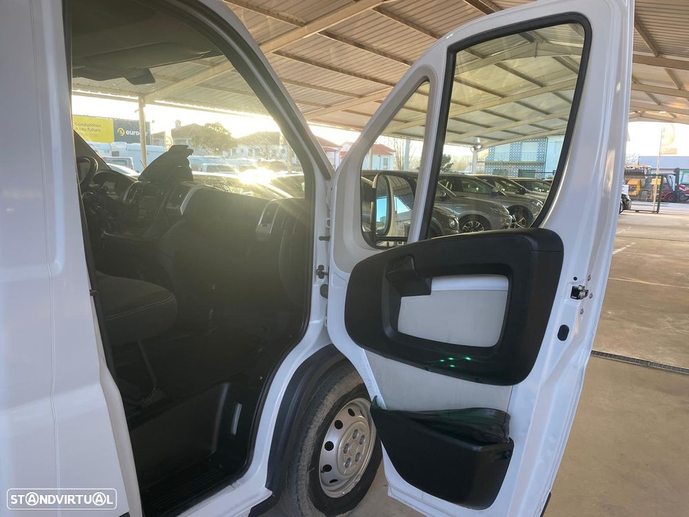 Fiat Ducato 2.3M-JET c/Caixa Isotérmica - 15