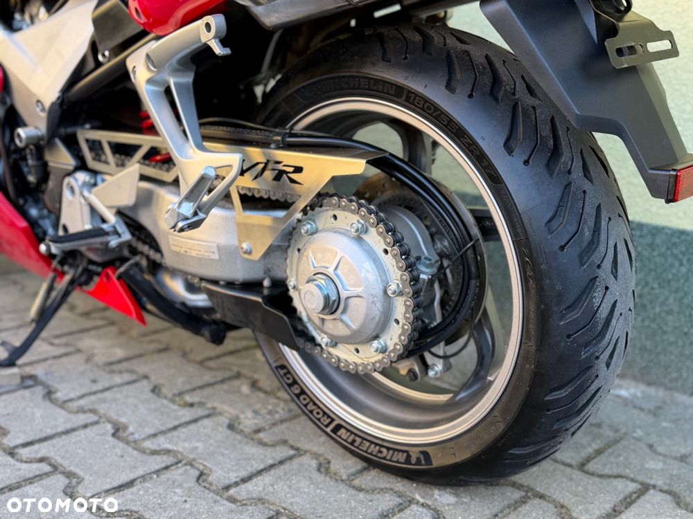 Honda VFR - 21