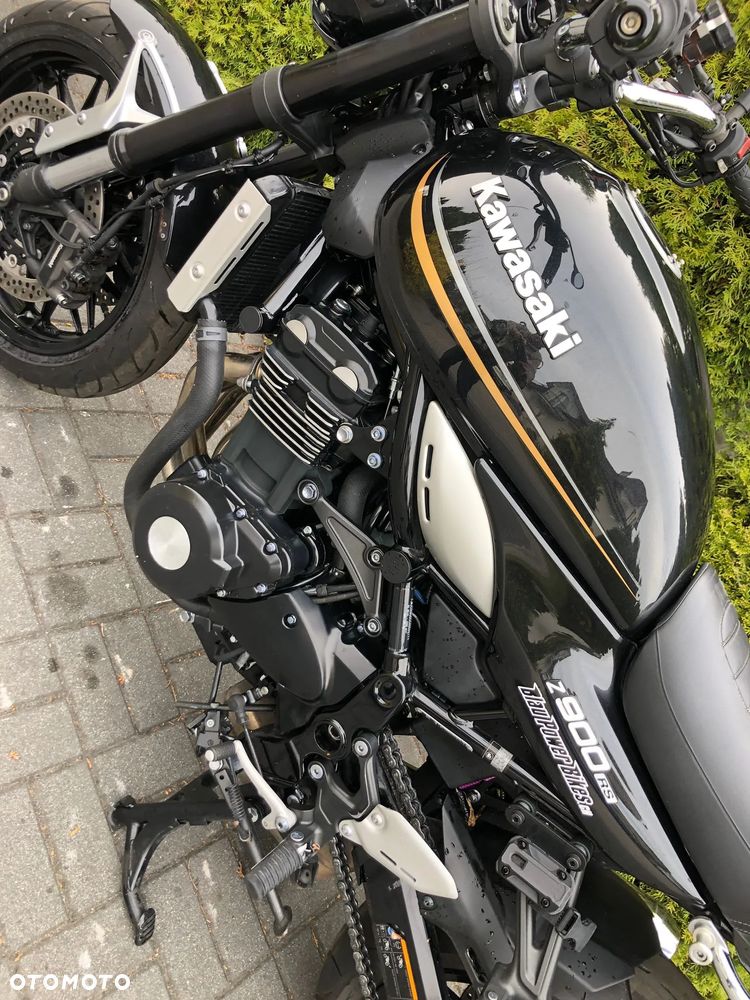 Kawasaki Z 900 RS - 3
