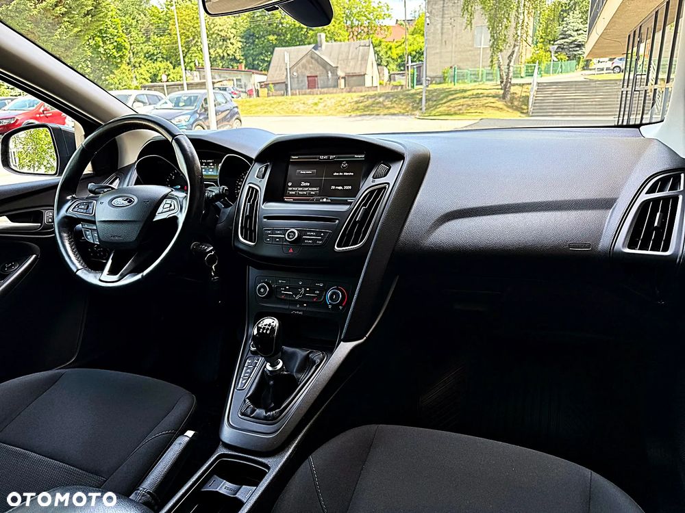 Ford Focus 1.6 TDCi DPF Start-Stopp-System Titanium - 21