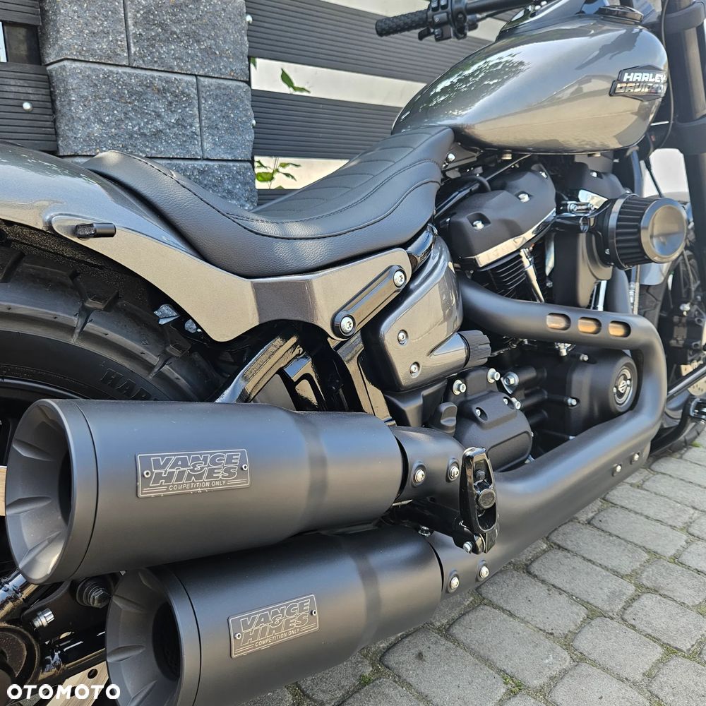 Harley-Davidson Softail Fat Bob - 16