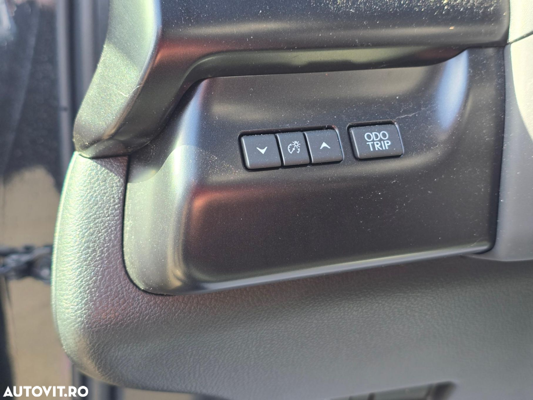 Lexus UX 250h 2.0L HEV 20H- (178 HP) 4X2 CVT Executive - 9