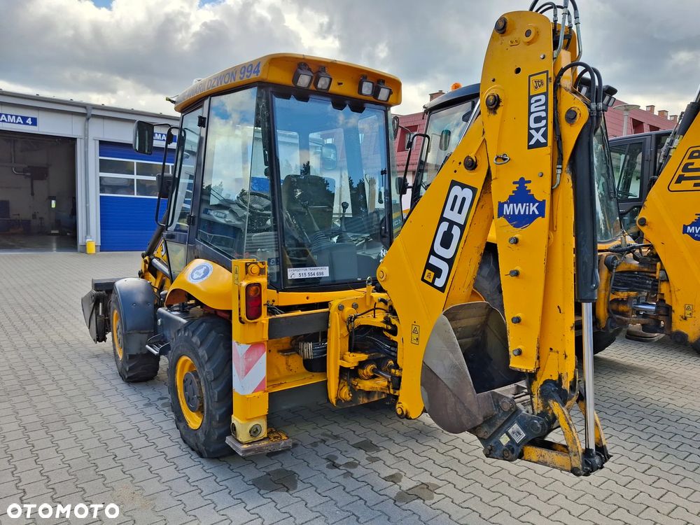 JCB 2CX - 5