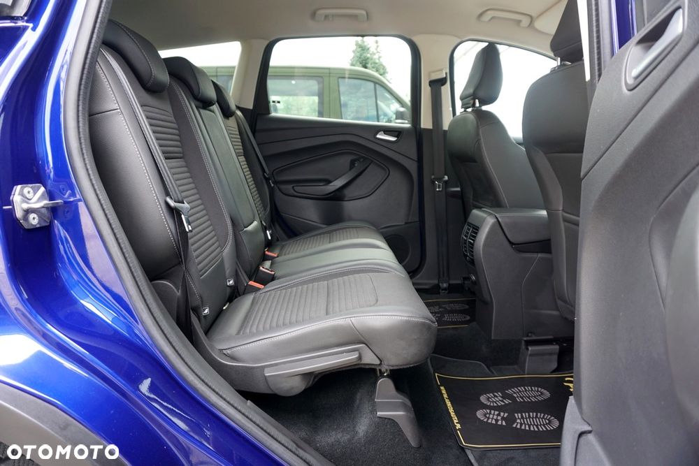 Ford Kuga 2.0 TDCi 4x4 Titanium - 37