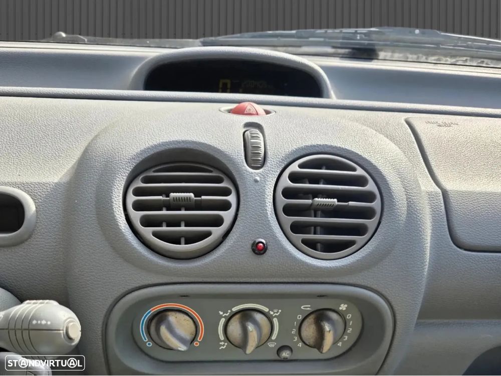 Renault Twingo 1.2 16V Expression - 10