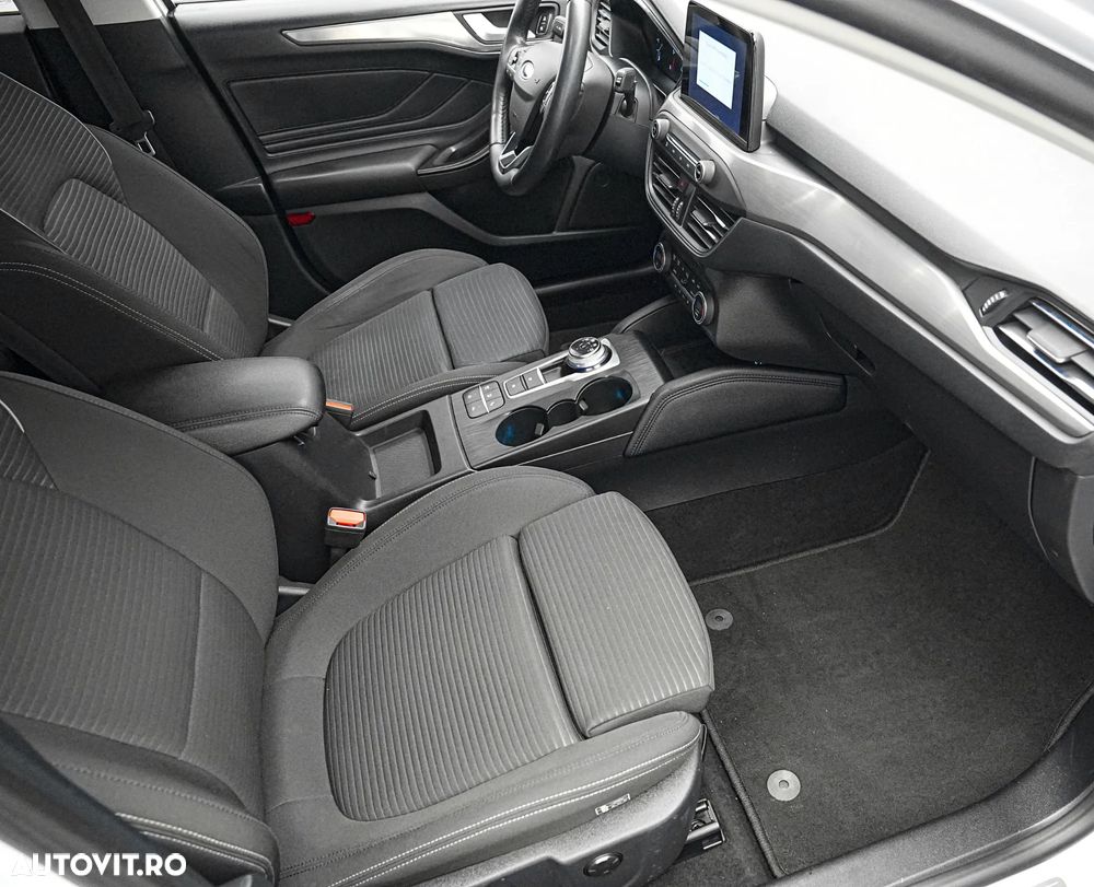 Ford Focus 2.0 EcoBlue Titanium Business - 13