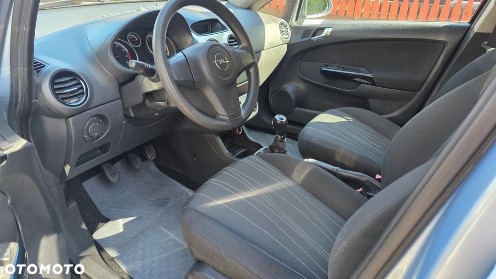 Opel Corsa - 10