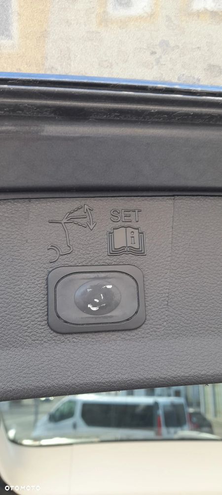 Ford Kuga - 2