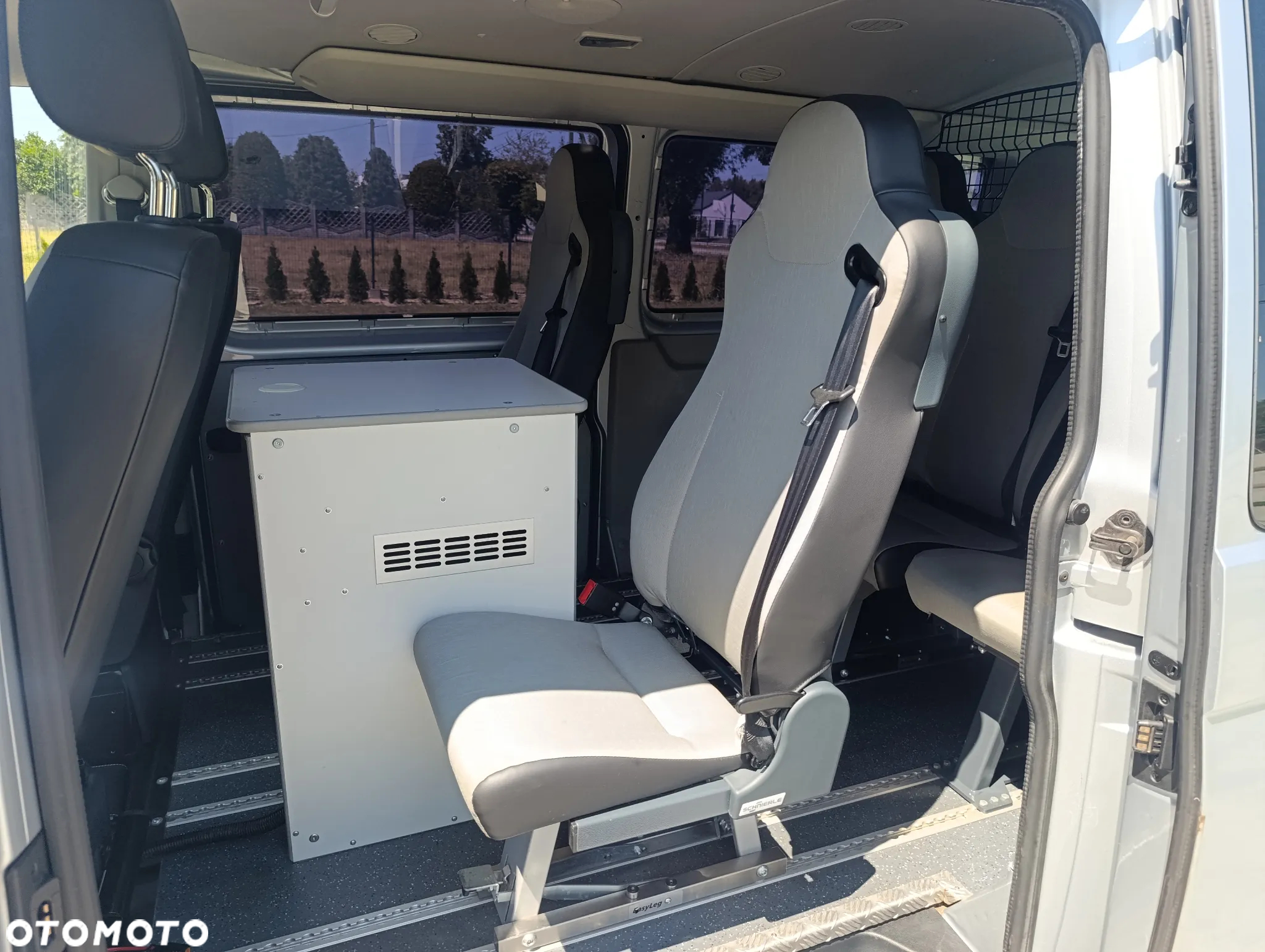 Volkswagen Transporter - 11