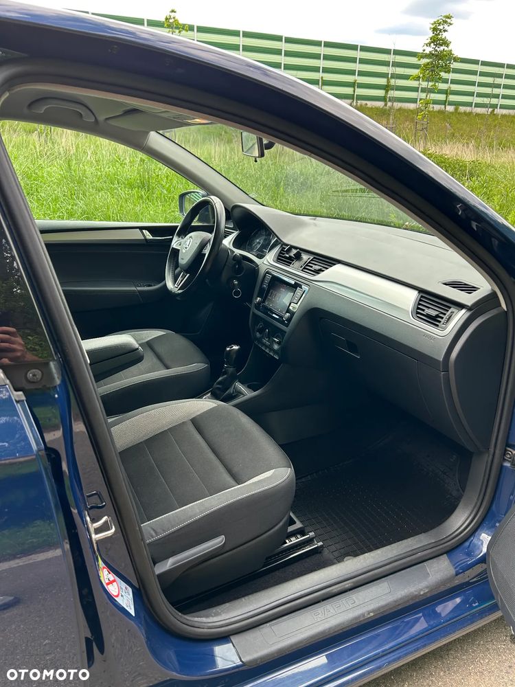Skoda RAPID 1.6 TDI DPF Ambition - 13