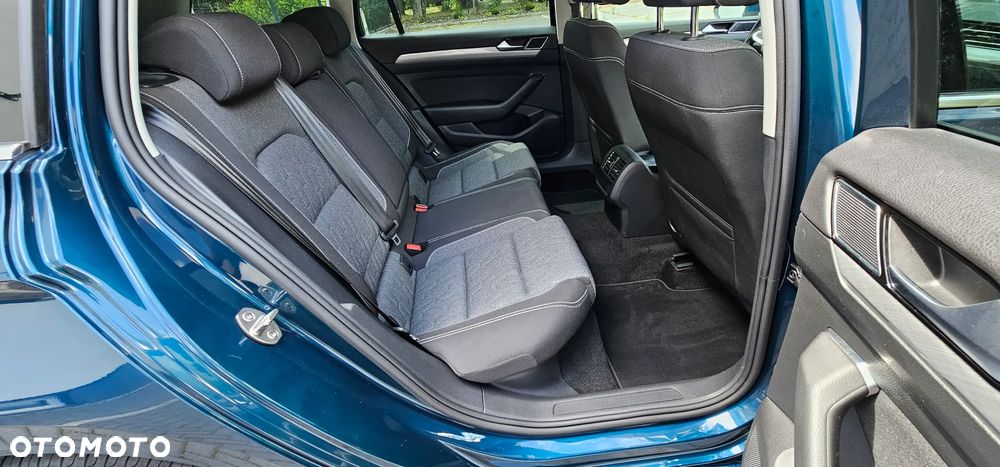 Volkswagen Passat 2.0 TSI Business DSG - 12