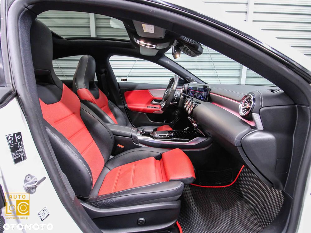 Mercedes-Benz CLA - 10