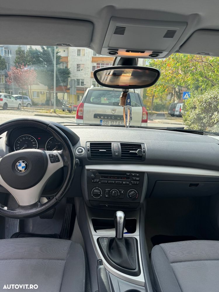 BMW Seria 1 118i Aut. - 2