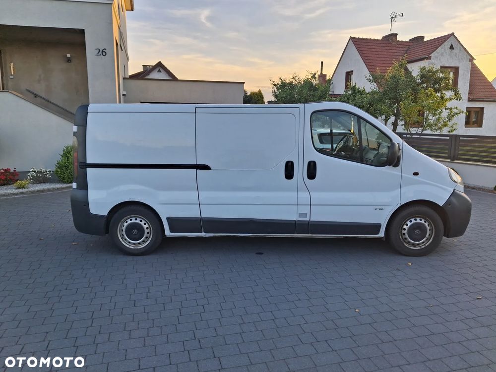 Opel VIVARO - 2