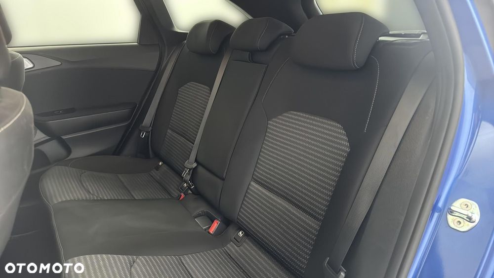 Kia Ceed 1.5 T-GDI M - 16