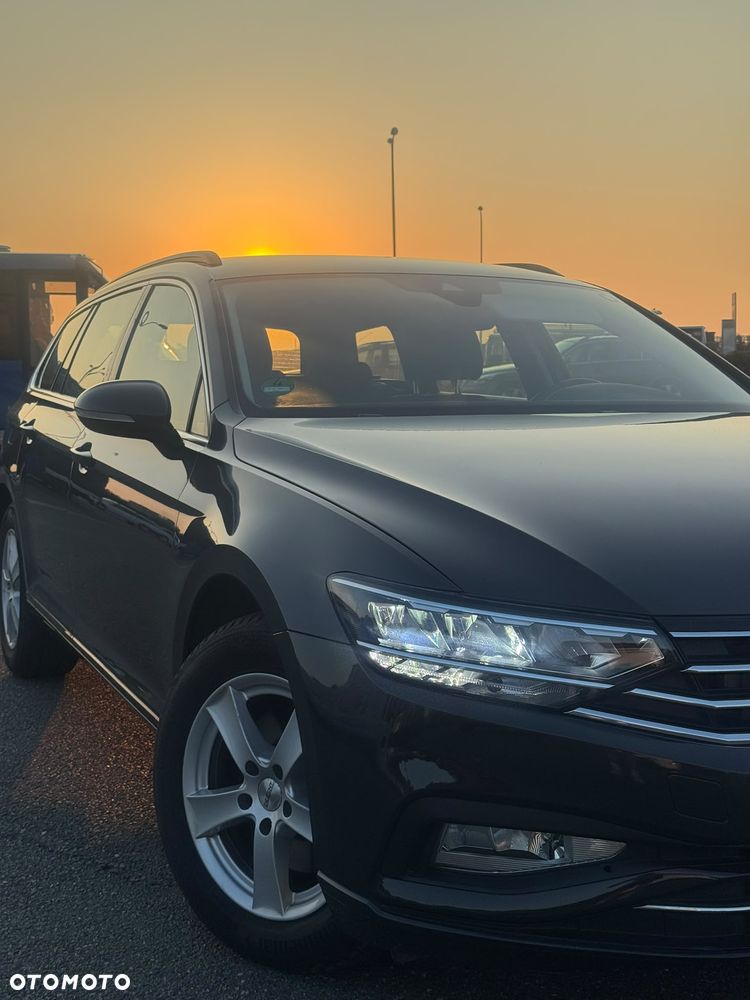 Volkswagen Passat 2.0 TDI (BlueMotion Technology) DSG Trendline - 12