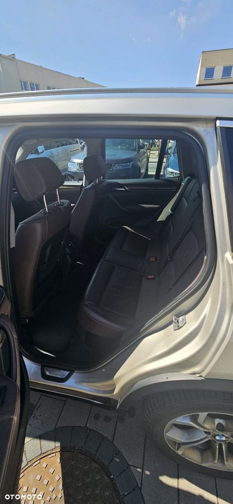 BMW X3 xDrive20d xLine - 13