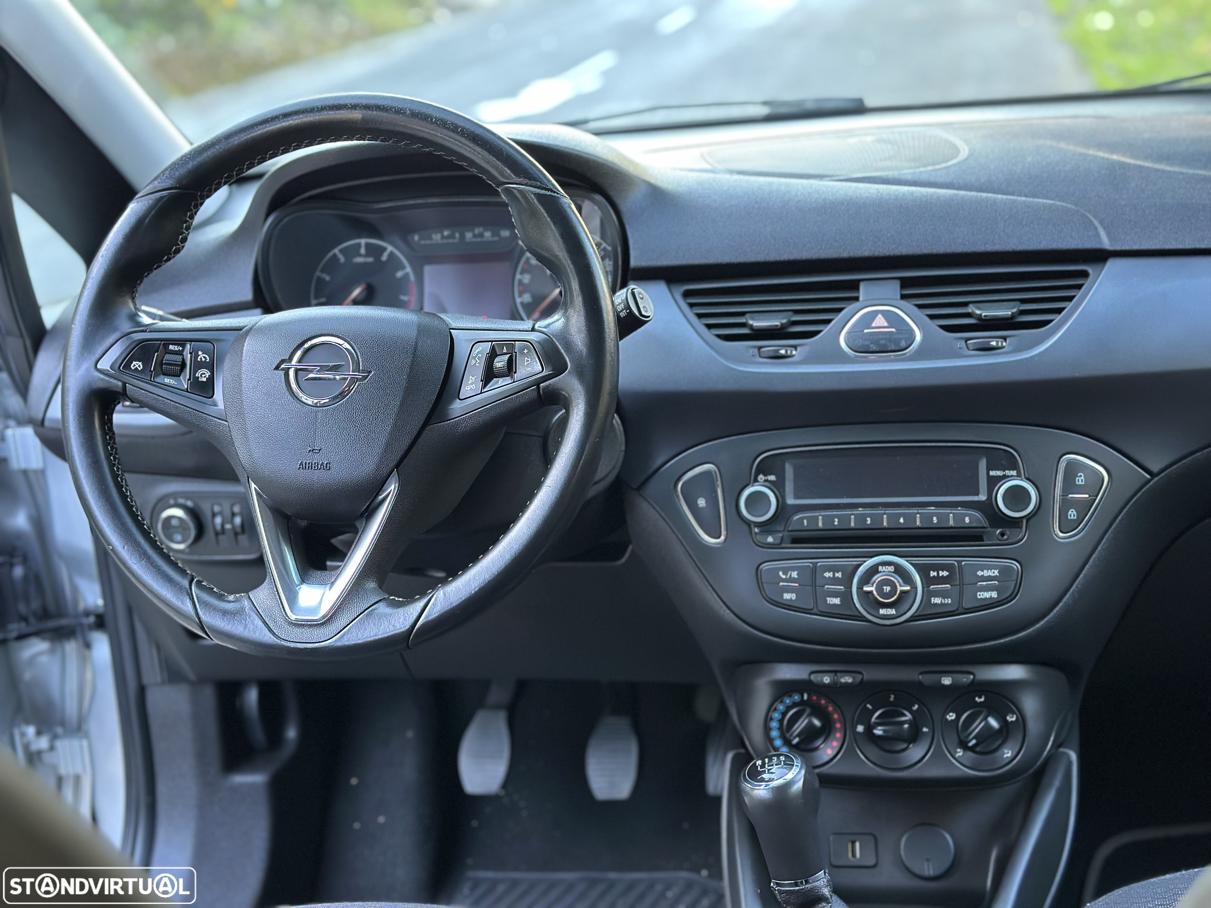 Opel Corsa 1.2 Enjoy - 9