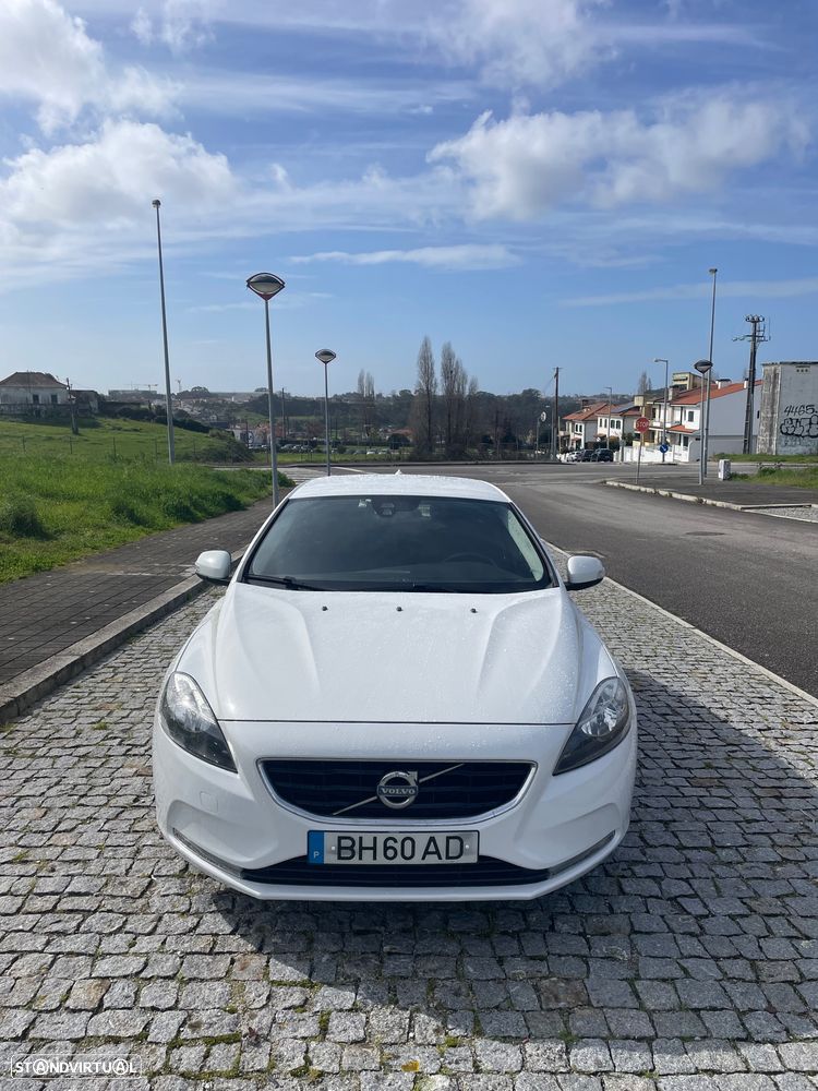 Volvo V40 D2 - 9