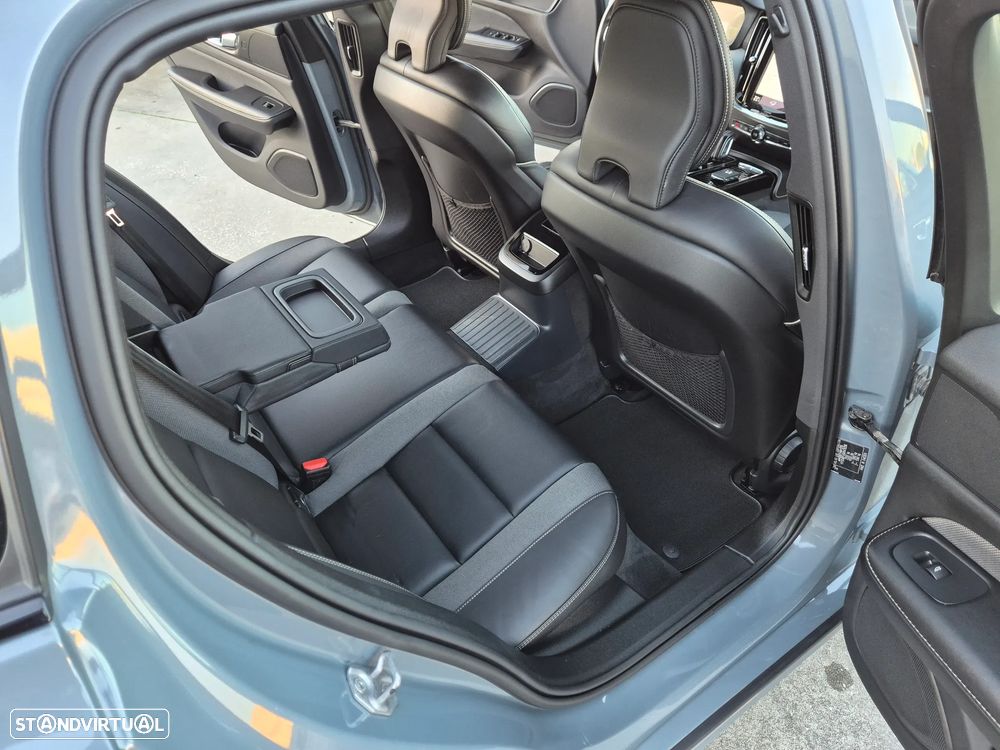 Volvo V60 2.0 T6 AWD TE R-Design - 38