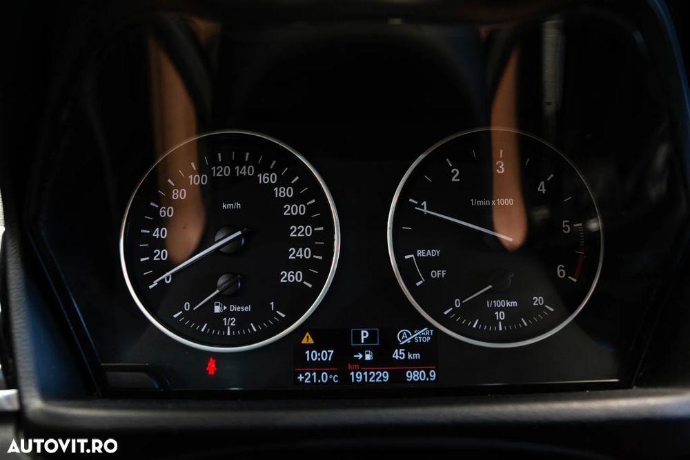 BMW X1 sDrive18d Aut. xLine - 23