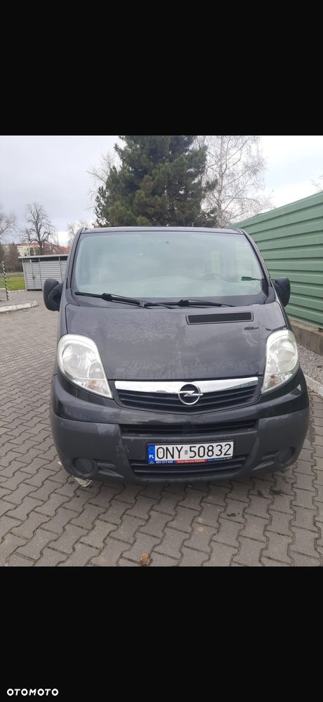 Opel Vivaro - 1